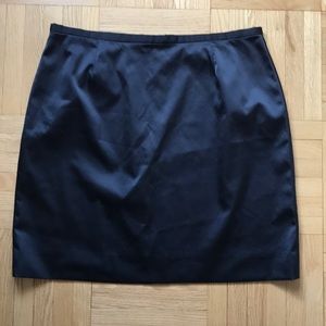Cute GAP black satin type mini skirt. Size 16